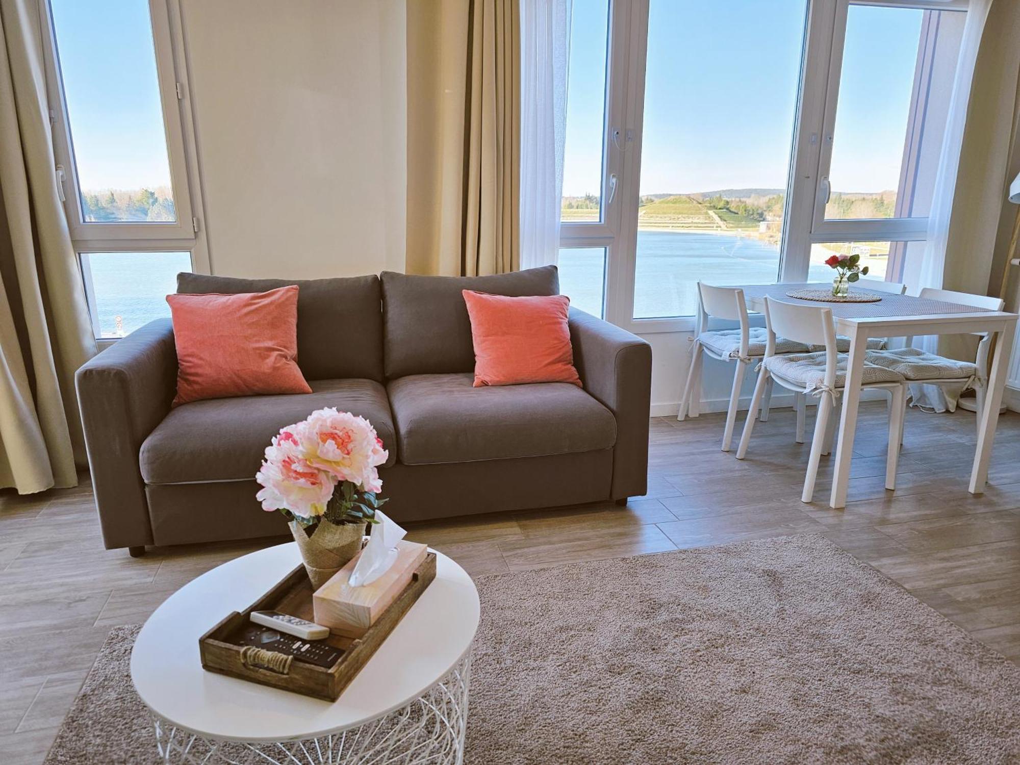 Lakeside Provence - Appartement 4 Etoiles Face Au Lac De مونتيو المظهر الخارجي الصورة